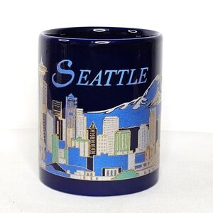 Seattle Coffee Mug Cup Space Needle City Skyline Mt. Rainier Blue & Gold Trim